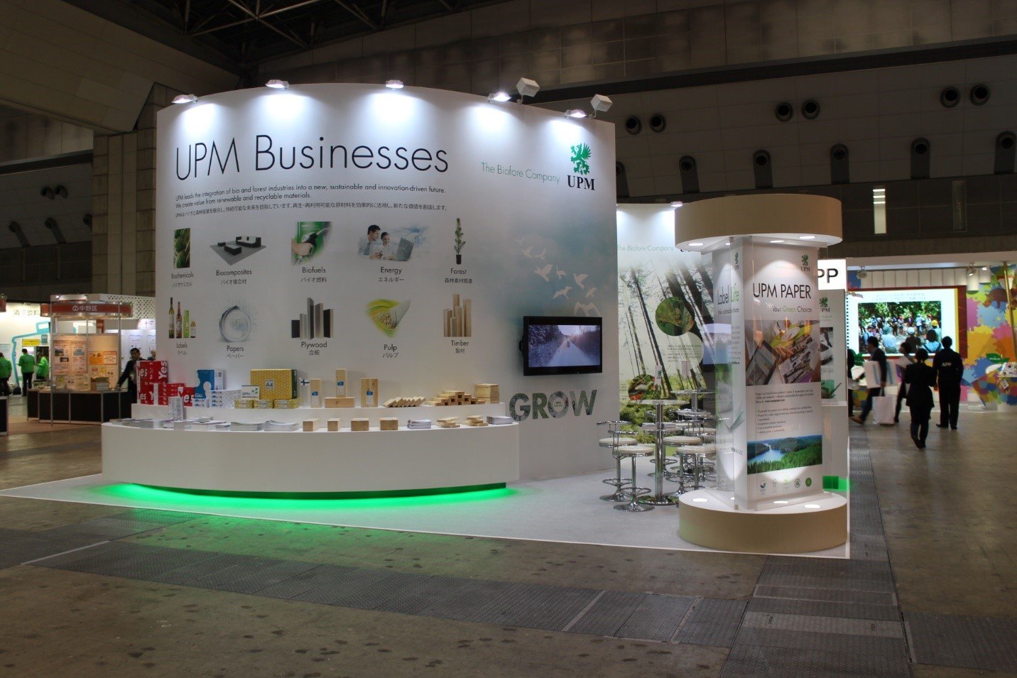 booth2.jpg